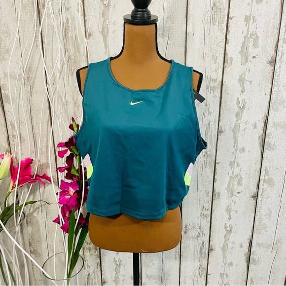 Nike - NWT Colorblock Workout Cropped Tank - Picture 4 of 11